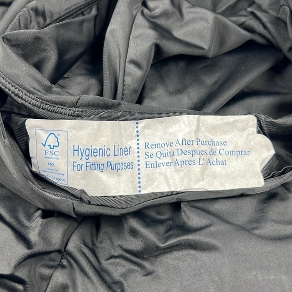 Andie Swim The Asbury High Neck One Piece Swimsuit in Black Size Large - Picture 7 of 8